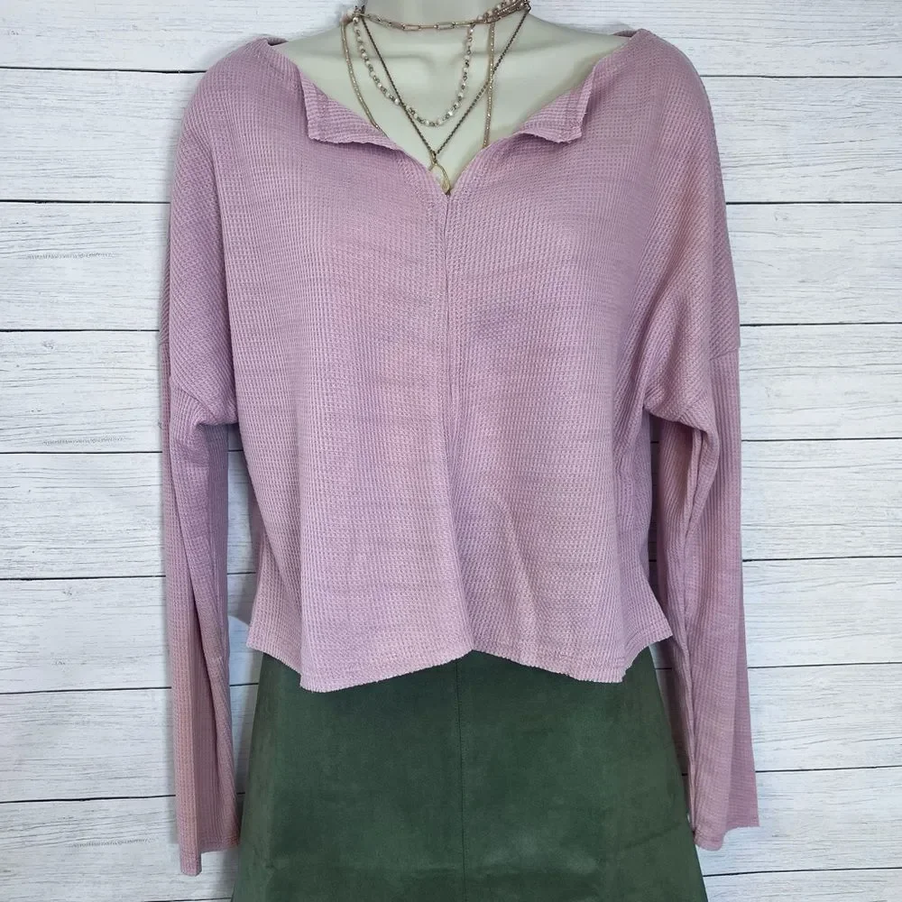 Boutique Brand Notch Collar Waffle Knit Lightweight Crop Top in Dusty Pink 💗 - Picture 7 of 10